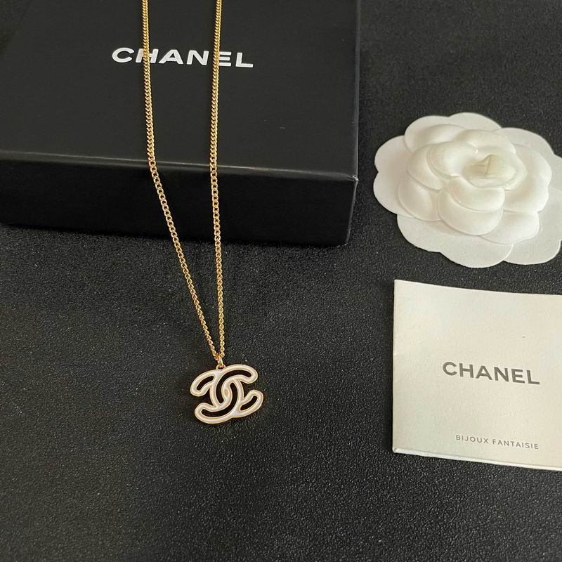 Chanel Necklace 06yxs90